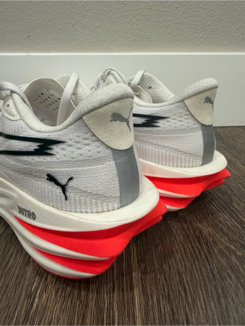 Puma Deviate Pure NITRO Running Shoes - Picture 2 of 8